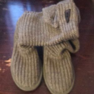 Bearpaw crochet talk boots